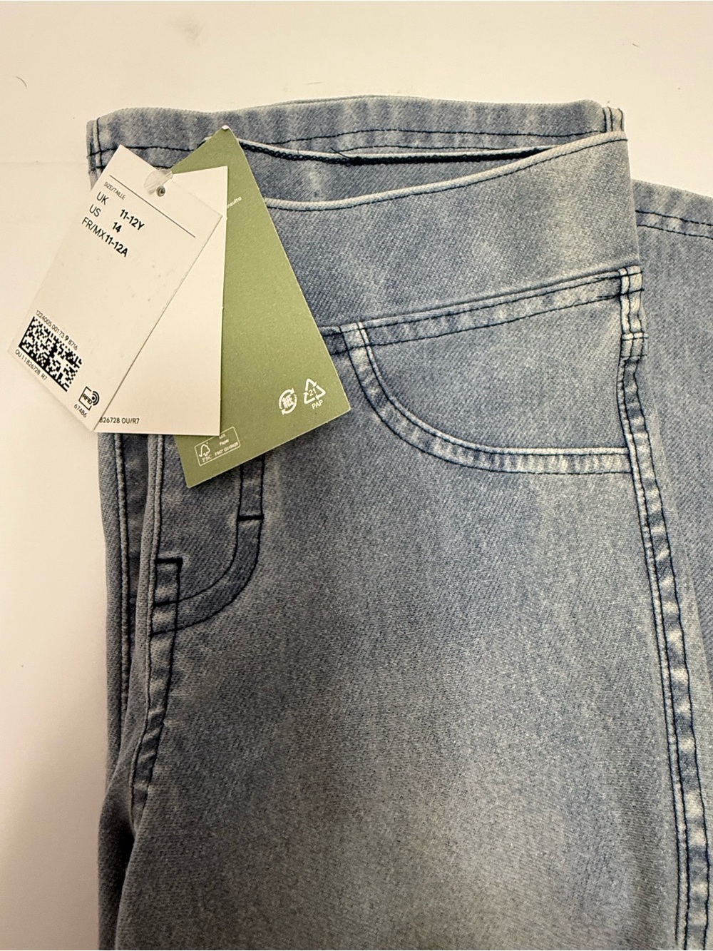H&M Jeans - Picture 2 of 4